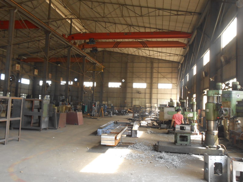 Machine and assembly workshop