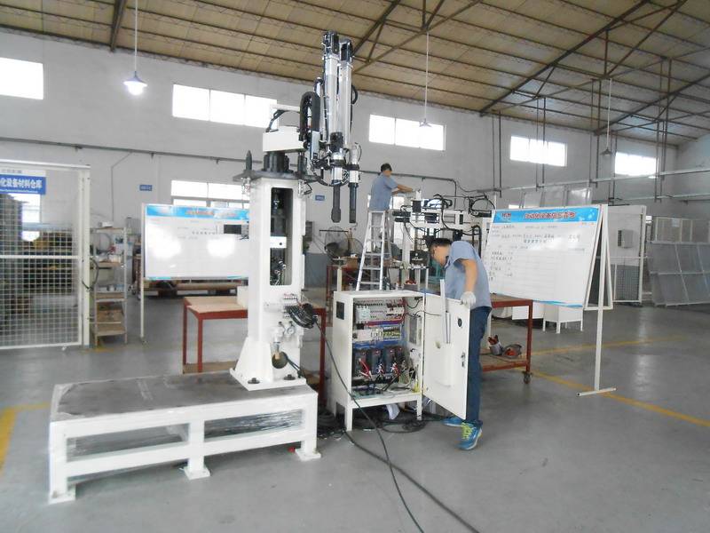 20自动化设备装配一角Automation equipment assembly.JPG